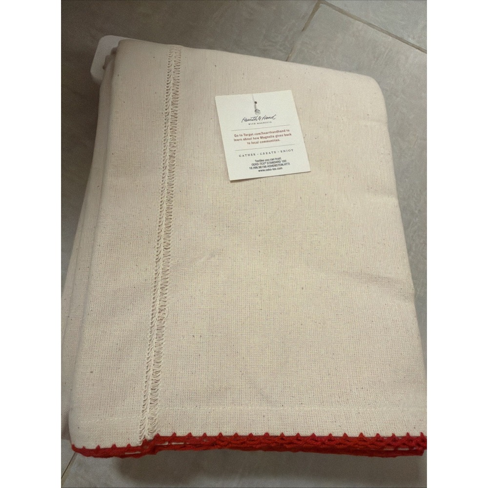 New Hearth & Hand With Magnolia Holiday Rectangle Tablecloth Beige Red 60x84